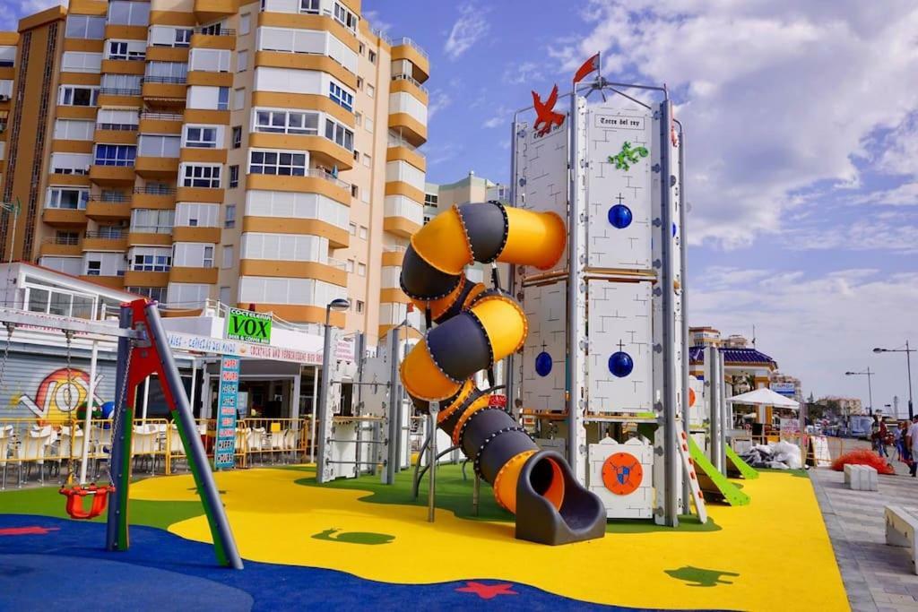 Coqueto Apartamento Con Vista Al Mar Castillo Bajo Exterior foto